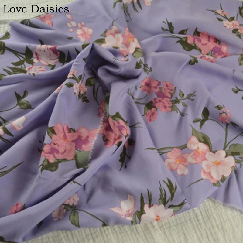 100% rayon PURPLE pink big flowers floral fabrics fresh thin soft for DIY summer fashion apparel top shirt home clothes dress
100% rayon PURPLE pink big flowers floral fabrics fresh thin soft for DIY summer fashion apparel top shirt home clothes dress