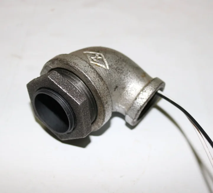 DN20(For 25mm pipe) Vintage Industrial Elbow Pipe Lamp Base Lantern Holder(E27 screw lamp bulb)
DN20(For 25mm pipe) Vintage Industrial Elbow Pipe Lamp Base Lantern Holder(E27 screw lamp bulb)