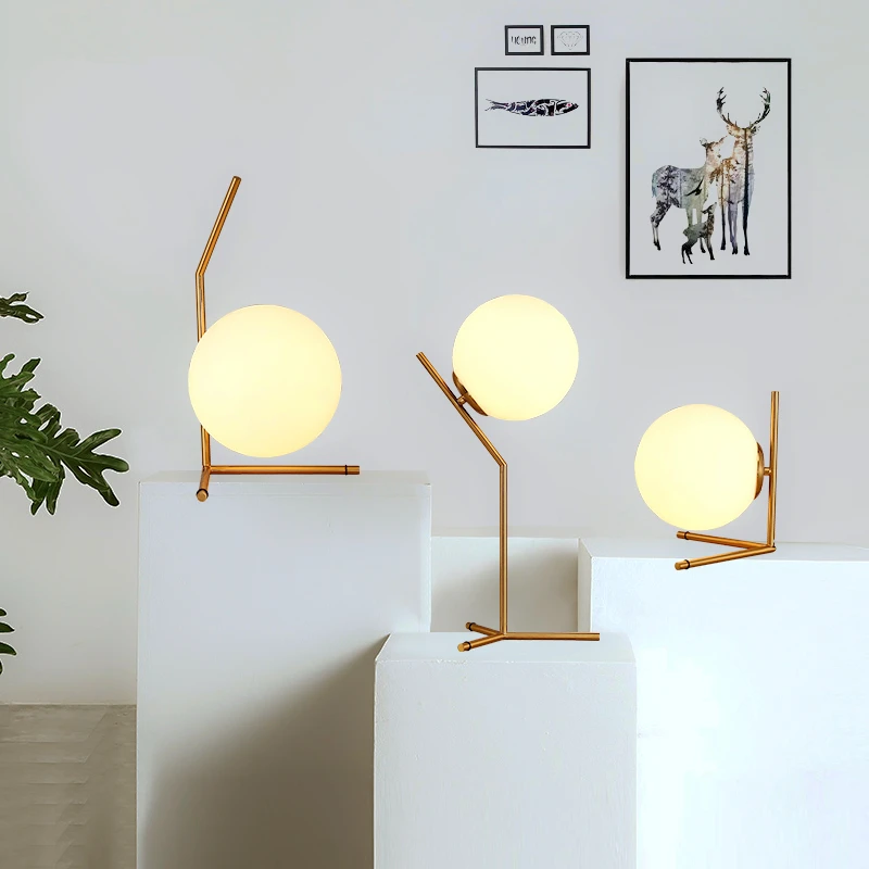 Post-modern glass spherical lamp Nordic simple bedroom bedside creative decorative table lamp
Post-modern glass spherical lamp Nordic simple bedroom bedside creative decorative table lamp