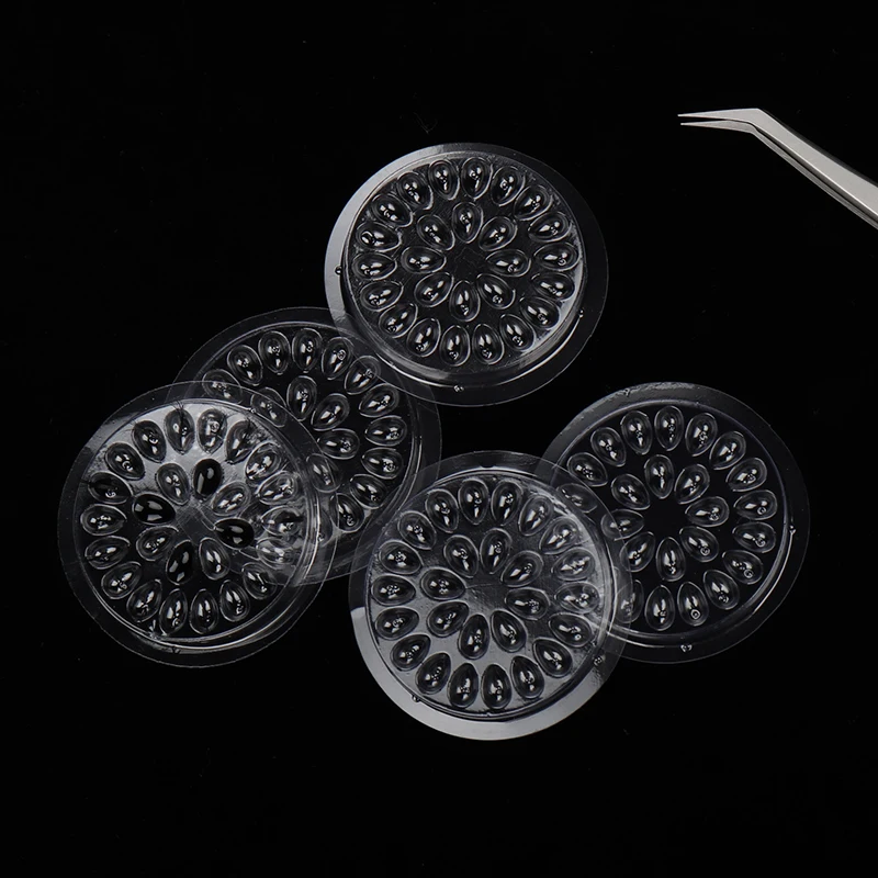 Professional Flower Plate Eyelash Grafting Extension Glue Holder Repeatedly use pads Saving glue Container Beauty Makeup Tools
Professional Flower Plate Eyelash Grafting Extension Glue Holder Repeatedly use pads Saving glue Container Beauty Makeup Tools