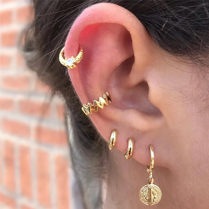 5PCS Vintage Gold Color Virgin Mary Hoop Earrings For Women Girl Unique Glitter Zircon Moon Pendant Earrings Jewelry E384
5PCS Vintage Gold Color Virgin Mary Hoop Earrings For Women Girl Unique Glitter Zircon Moon Pendant Earrings Jewelry E384