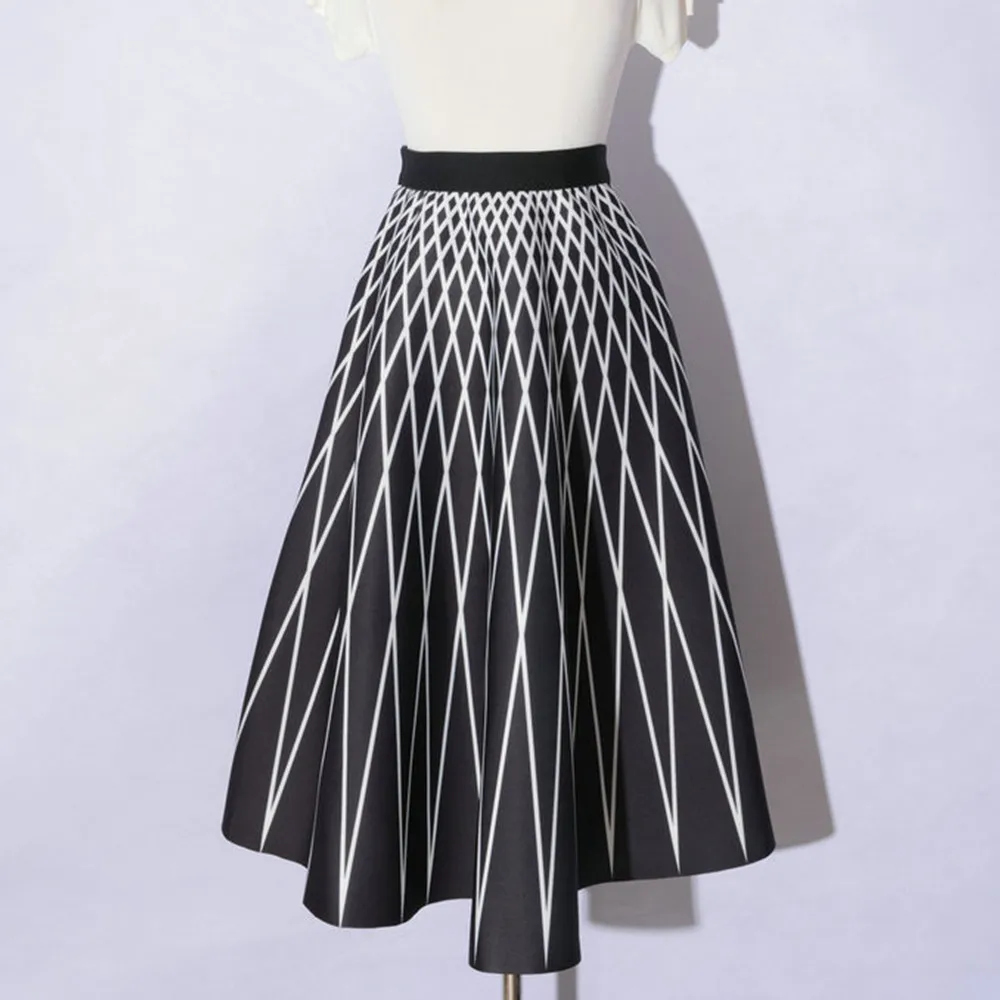 black color elastic high waist aline midi plaid skirt for women ,Fall and winter space cotton skirts womens one size
black color elastic high waist aline midi plaid skirt for women ,Fall and winter space cotton skirts womens one size