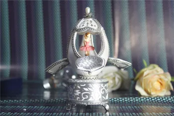Little Girl Music Box White & Silver Eggshell Creative gift Pink princess musical box girls women Christmas gift
Little Girl Music Box White & Silver Eggshell Creative gift Pink princess musical box girls women Christmas gift