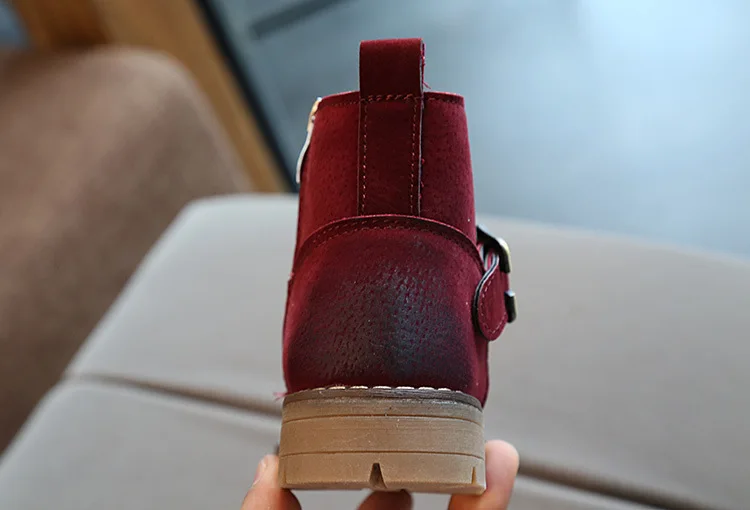 4678007093_871102203