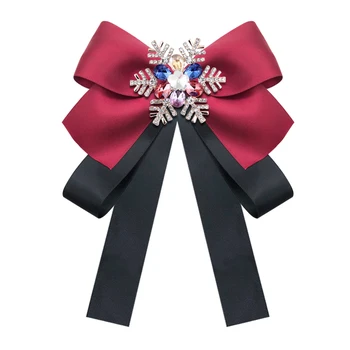 New Free Shipping female Christmas snowflake rhinestone brooch shirt bow tie female accessories lace fashion British Korean
New Free Shipping female Christmas snowflake rhinestone brooch shirt bow tie female accessories lace fashion British Korean