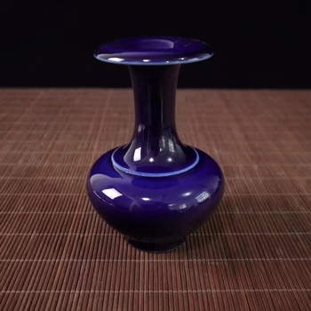 Elegant Bright Indigo Blue Glaze Flat Belly Porcelain Vase
Elegant Bright Indigo Blue Glaze Flat Belly Porcelain Vase