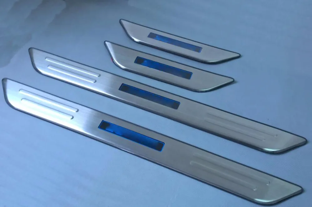 Stainless Steel LED Blue light Welcome pedal Door Sill Cover Scuff Plate Trim For Hyundai Sonata 2011 2012 2013
Stainless Steel LED Blue light Welcome pedal Door Sill Cover Scuff Plate Trim For Hyundai Sonata 2011 2012 2013