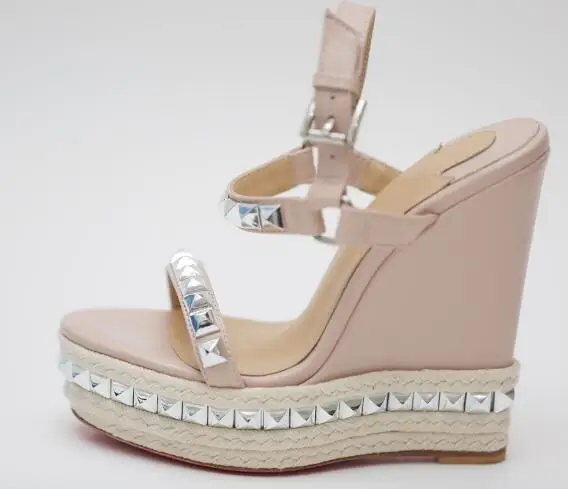 Carpaton Hot Selling Rivets Studded Platform Wedge Sandals Sexy Open Toe Buckle Strap Woman Shoes Summer Party Dress Heels
Carpaton Hot Selling Rivets Studded Platform Wedge Sandals Sexy Open Toe Buckle Strap Woman Shoes Summer Party Dress Heels