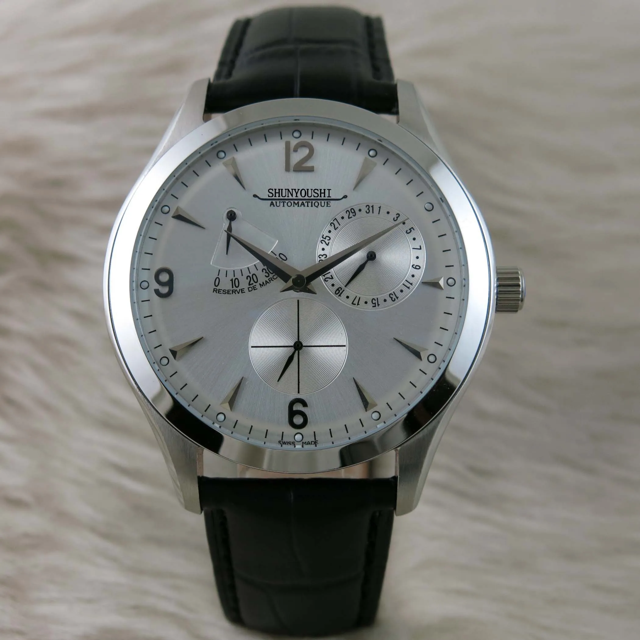 WG06512 Mens Watches Top Brand Runway Luxury European Design Automatic Mechanical Watch
WG06512 Mens Watches Top Brand Runway Luxury European Design Automatic Mechanical Watch