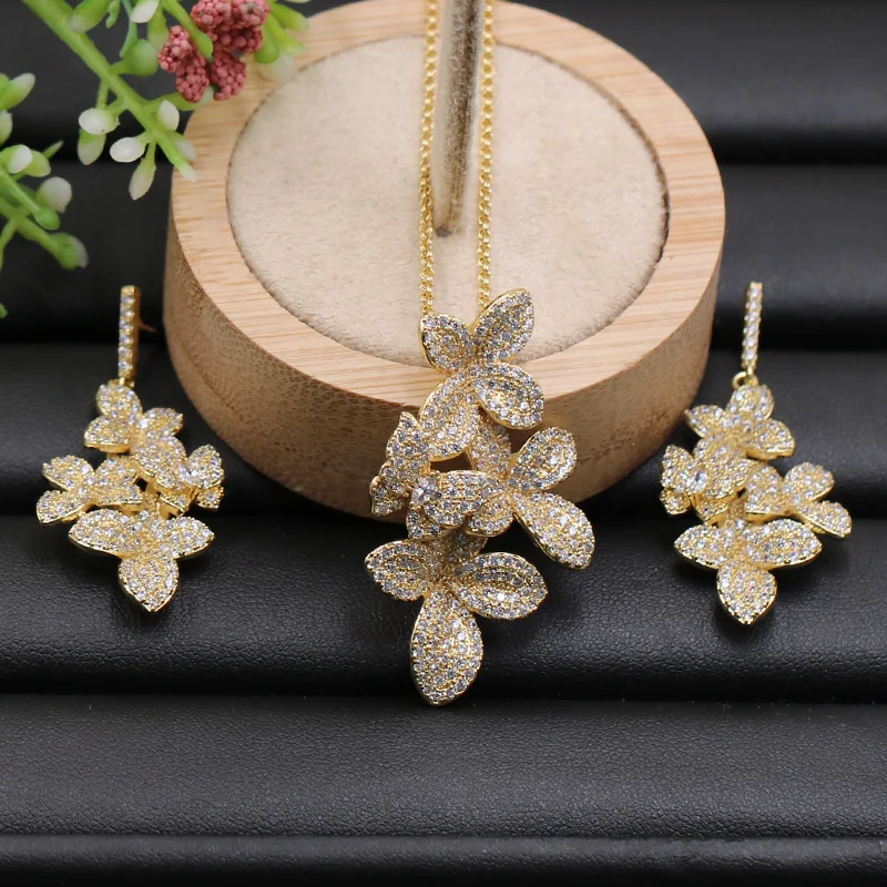 LanRuiSha Jewelry Set Hopeful Butterfly Clover Micro Paved Necklace with Earrings for Woman Anniversary Engagement Luxury Gifts
LanRuiSha Jewelry Set Hopeful Butterfly Clover Micro Paved Necklace with Earrings for Woman Anniversary Engagement Luxury Gifts