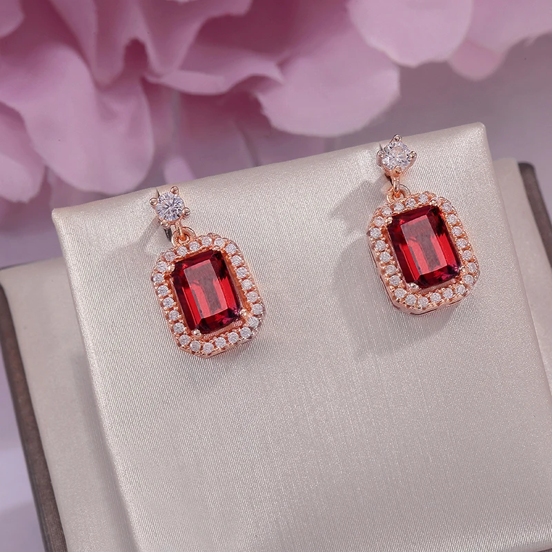 Серьги-капельки из стерлингового серебра S925, 100% натуральный гранат, красный квадратный камень 1,1 карат, для женщин, роскошные Brincos CCEI025
Серьги-капельки из стерлингового серебра S925, 100% натуральный гранат, красный квадратный камень 1,1 карат, для женщин, роскошные Brincos CCEI025
