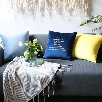 42x42cm solid color golden thread embroidered velvet cushion cover sofa square decorative lumbar pillowcase throw pillow cover
42x42cm solid color golden thread embroidered velvet cushion cover sofa square decorative lumbar pillowcase throw pillow cover