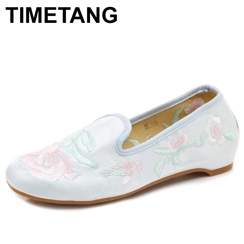 TIMETANG Embroidery New Arrivals Flat Shoes Women Spring Autumn Soft Sole Causal Embroidered Shoes For Lady Zapatillas MujerE189
TIMETANG Embroidery New Arrivals Flat Shoes Women Spring Autumn Soft Sole Causal Embroidered Shoes For Lady Zapatillas MujerE189
