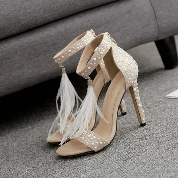 Europe and the United States new fish mouth open toe bead rhinestones with feathers sweet bridesmaid high heels sandals women
Europe and the United States new fish mouth open toe bead rhinestones with feathers sweet bridesmaid high heels sandals women
