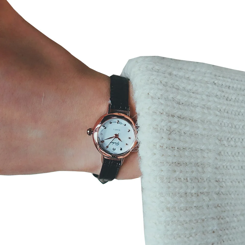 Small Dial Delicate Watch Women Quartz Analog Wrist Luxury Business Watches Lovers Elegant Ladies Dress Relogios Femininos AA4
Small Dial Delicate Watch Women Quartz Analog Wrist Luxury Business Watches Lovers Elegant Ladies Dress Relogios Femininos AA4