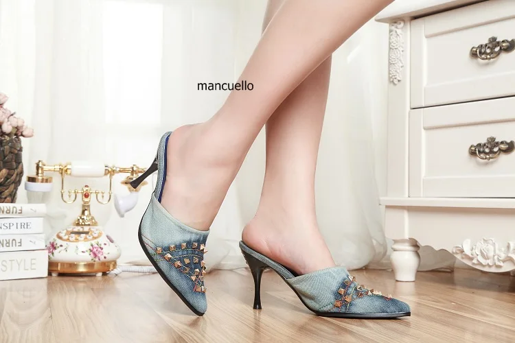 Retro Denim Stiletto Heels Dress Sandals Fashion Metal Rivets Decoration Pointed Toe Slippers Stylish Jeans Shoes New Arrival
Retro Denim Stiletto Heels Dress Sandals Fashion Metal Rivets Decoration Pointed Toe Slippers Stylish Jeans Shoes New Arrival