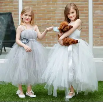 Retail 2016 new come girls max dress for wedding and birthday kids grey ball gown with flower 16DD339
Retail 2016 new come girls max dress for wedding and birthday kids grey ball gown with flower 16DD339