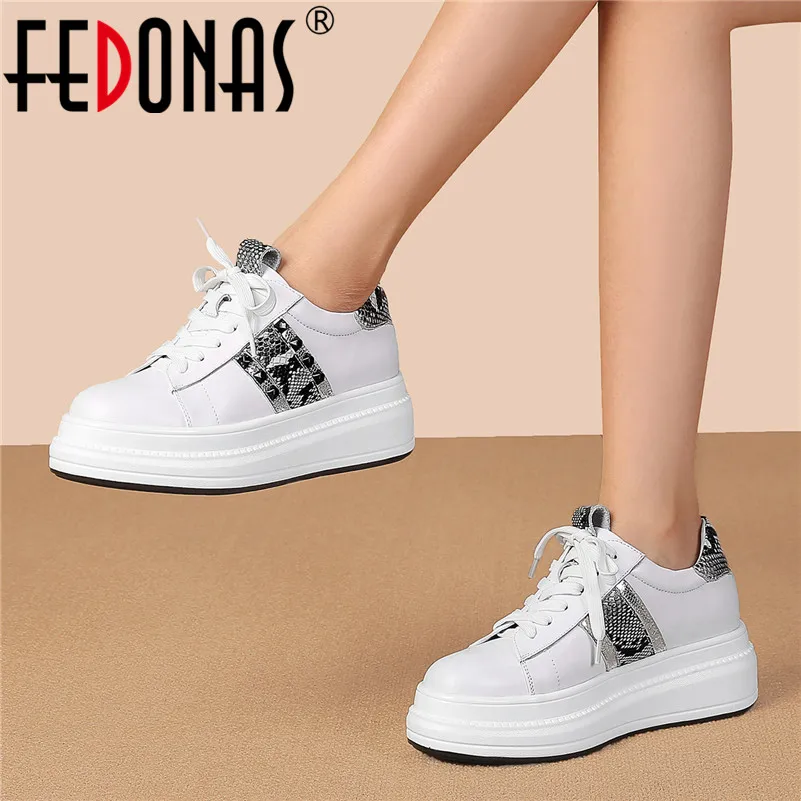 FEDONAS Brand Design Women Genuine Leather Sneakers 2019 Fashion Basic Casual Shoes New Spring Autumn Solid Lace-up Woman Flats
FEDONAS Brand Design Women Genuine Leather Sneakers 2019 Fashion Basic Casual Shoes New Spring Autumn Solid Lace-up Woman Flats