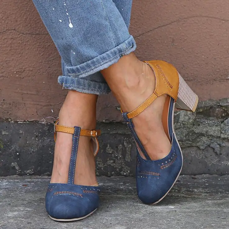 2019 spring and summer new retro round head color matching buckle large size sandals
2019 spring and summer new retro round head color matching buckle large size sandals