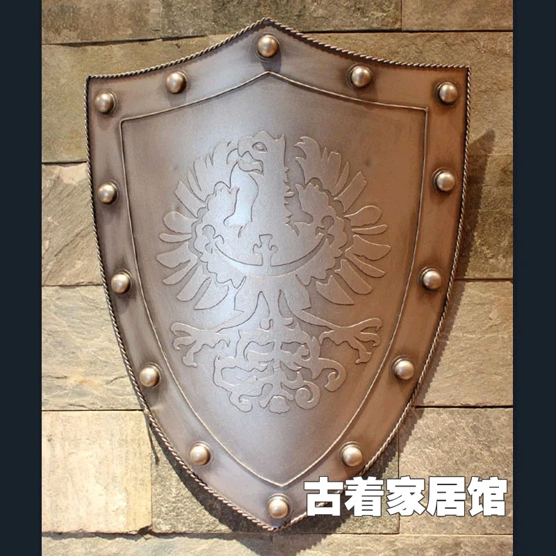 Shipping / Cosplay film props shield / metal / iron simulation of ancient Rome Western-style food bar ornaments
Shipping / Cosplay film props shield / metal / iron simulation of ancient Rome Western-style food bar ornaments