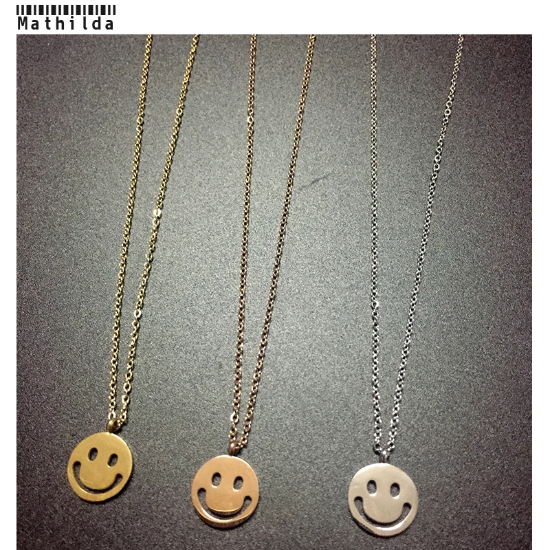 Titanium Stainless Smiley Happy Circle Disk Pendant Necklace Gold Dipped Charm Durable Color Necklace Women Jewelry RX082
Titanium Stainless Smiley Happy Circle Disk Pendant Necklace Gold Dipped Charm Durable Color Necklace Women Jewelry RX082