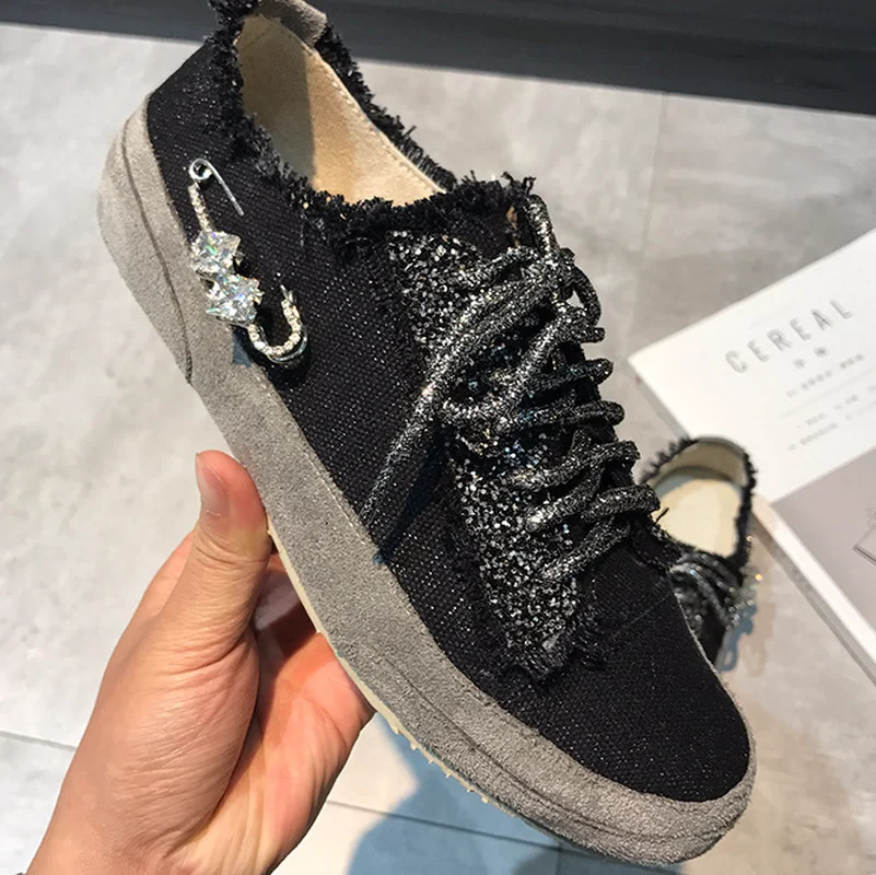 QWEDF 2019 Fashion Women Vulcanize Shoes Casual Shoes Woman Platform Ladies Shoes Sneakers Zapatos Tenis Feminino X4-59
QWEDF 2019 Fashion Women Vulcanize Shoes Casual Shoes Woman Platform Ladies Shoes Sneakers Zapatos Tenis Feminino X4-59