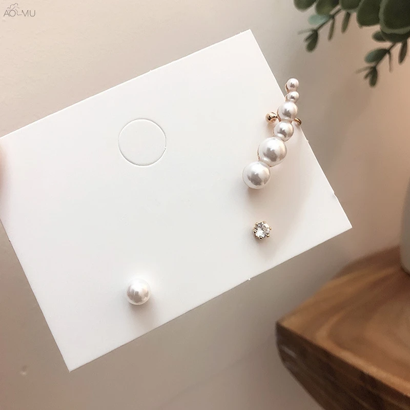AOMU 2019 New Fashion Korean Design Sweet Asymmetry Crystal Long Pearl Stud Earrings Jewelry Gift for Women Girl Party Wedding
AOMU 2019 New Fashion Korean Design Sweet Asymmetry Crystal Long Pearl Stud Earrings Jewelry Gift for Women Girl Party Wedding