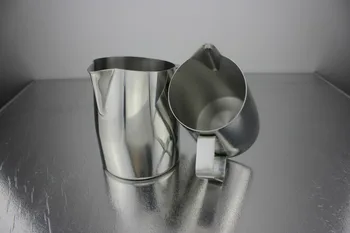 400cc new design Professional Europa Milk jug / Milk Foaming Jug/milk pitcher/milk jar Luxe coat lattte art pitcher 
400cc new design Professional Europa Milk jug / Milk Foaming Jug/milk pitcher/milk jar Luxe coat lattte art pitcher