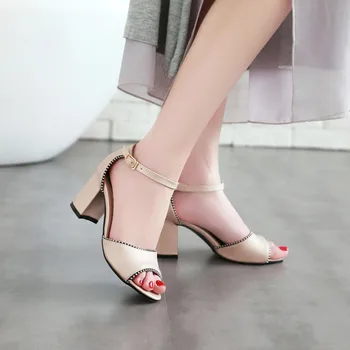 Big Size High heels sandals women shoes woman summer ladies Fashion sandals with thick heels and leaky toes
Big Size High heels sandals women shoes woman summer ladies Fashion sandals with thick heels and leaky toes