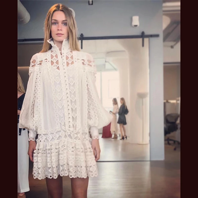 New spring and summer fashion European designer holiday casual high quality puff sleeve embroidery hollow rivet ladies dress
New spring and summer fashion European designer holiday casual high quality puff sleeve embroidery hollow rivet ladies dress