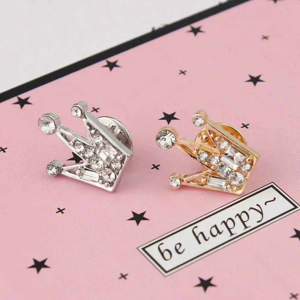 Crown Crystal Brooch Lapel Pins Metal Corsage Wedding Shoulder Scarf Dresses Clips Birthday Gift Clothing Accessories
Crown Crystal Brooch Lapel Pins Metal Corsage Wedding Shoulder Scarf Dresses Clips Birthday Gift Clothing Accessories