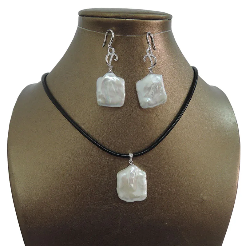 100% NATURE FRESHWATER PEARL JEWELRY SET NECKLACE AND EARRING-good big square baroque pearl,925 SILVER earring and leatherchain
100% NATURE FRESHWATER PEARL JEWELRY SET NECKLACE AND EARRING-good big square baroque pearl,925 SILVER earring and leatherchain