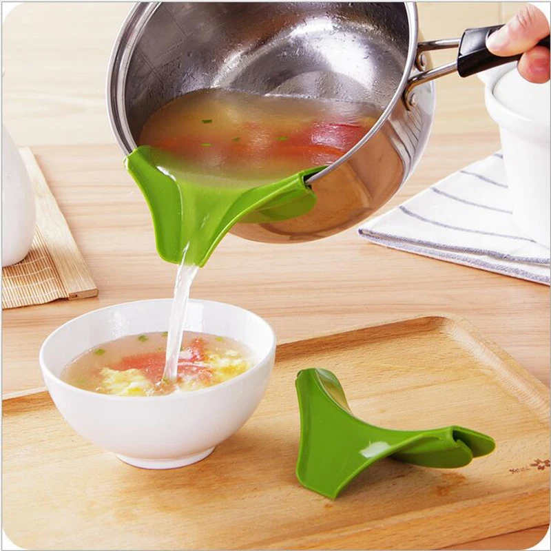 Фото 1 pcs Hot Silicone Liquid Funnel Pots And Pans Rim Deflector Anti-spill Drain Spout Slip On Mess Kitchen Utensils Cooking Tool | Дом и сад