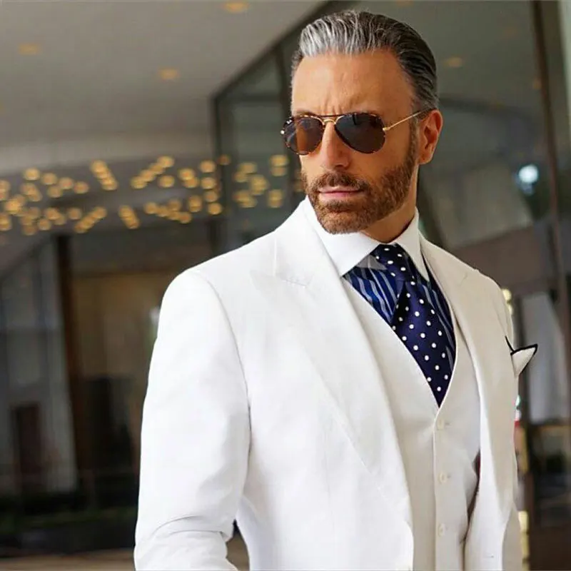 Custom Made White Men Classic Wedding Suits Man Blazer Male Jacket Groom Tuxedos Slim Fit Terno Masculino 3Piece Coat Pants Vest
Custom Made White Men Classic Wedding Suits Man Blazer Male Jacket Groom Tuxedos Slim Fit Terno Masculino 3Piece Coat Pants Vest