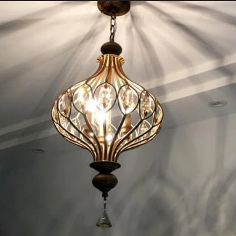 Mediterranean Pendant Lights European style retro garden living room restaurant American village iron crystal LU720156 lo1026
Mediterranean Pendant Lights European style retro garden living room restaurant American village iron crystal LU720156 lo1026
