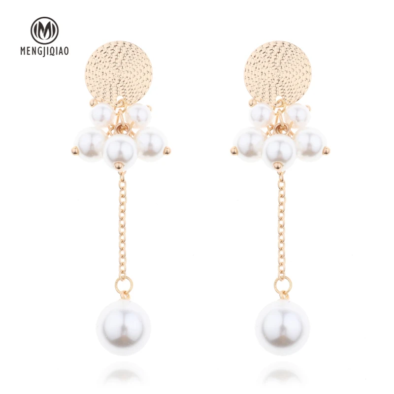 MENGJIQIAO 2018 New Metal Coin Big Small Simulated Pearl Beads Long Earrings For Women Vintage Drop Pendientes Mujer Moda
MENGJIQIAO 2018 New Metal Coin Big Small Simulated Pearl Beads Long Earrings For Women Vintage Drop Pendientes Mujer Moda