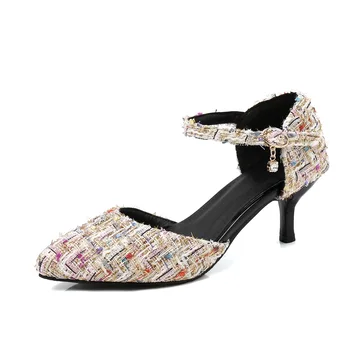 Spring and summer of 2018 with the new elegant pointed in the heel sandals with 32-46 size code 18417
Spring and summer of 2018 with the new elegant pointed in the heel sandals with 32-46 size code 18417