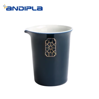 190ML Chinese Style Blue Ceramic Porcelain Gold Pattern Fair Cup Kung Fu Tea Set Coffee Public Cup Anti-hot Tea Mug Drinkware
190ML Chinese Style Blue Ceramic Porcelain Gold Pattern Fair Cup Kung Fu Tea Set Coffee Public Cup Anti-hot Tea Mug Drinkware