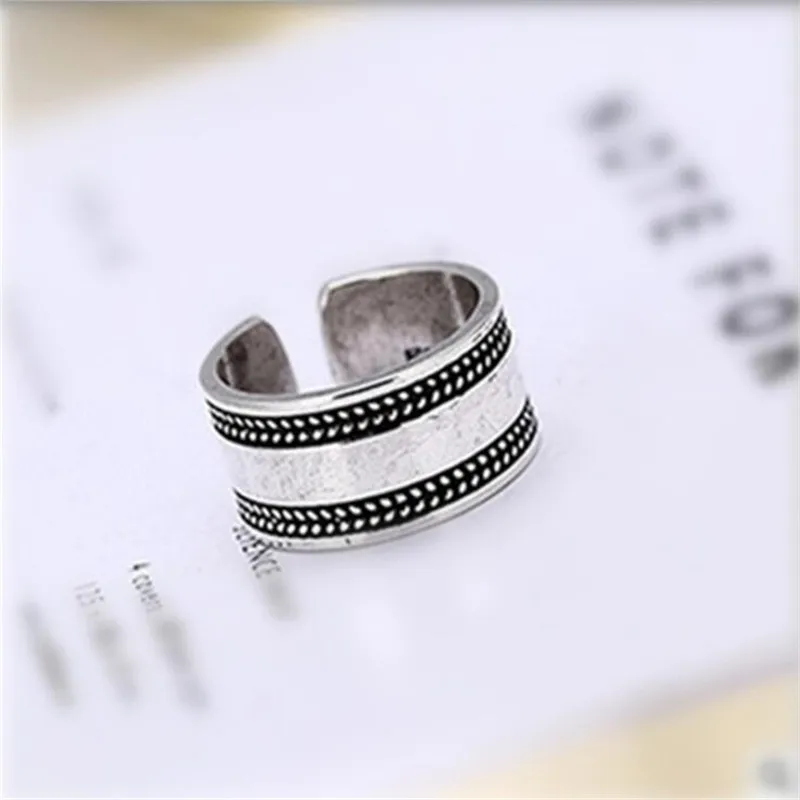 New Thai Silver Atmsphere Leaf 925 Sterling Silver Jewelry Personality Middle Mooth Leaves European Style Opening Rings SR428
New Thai Silver Atmsphere Leaf 925 Sterling Silver Jewelry Personality Middle Mooth Leaves European Style Opening Rings SR428
