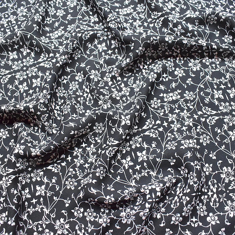 2019 new thickened ramie chiffon fabric summer printed fabric black background conjoined plant flower is not transparent
2019 new thickened ramie chiffon fabric summer printed fabric black background conjoined plant flower is not transparent