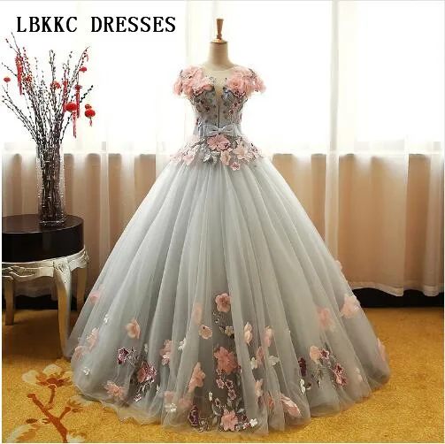 Grey Green Quinceanera Dresses Puffy Tulle With Pink Flowers Lace Prom Sweet 16 Dresses Ball Gowns Vestidos De 15 Anos Baile
Grey Green Quinceanera Dresses Puffy Tulle With Pink Flowers Lace Prom Sweet 16 Dresses Ball Gowns Vestidos De 15 Anos Baile