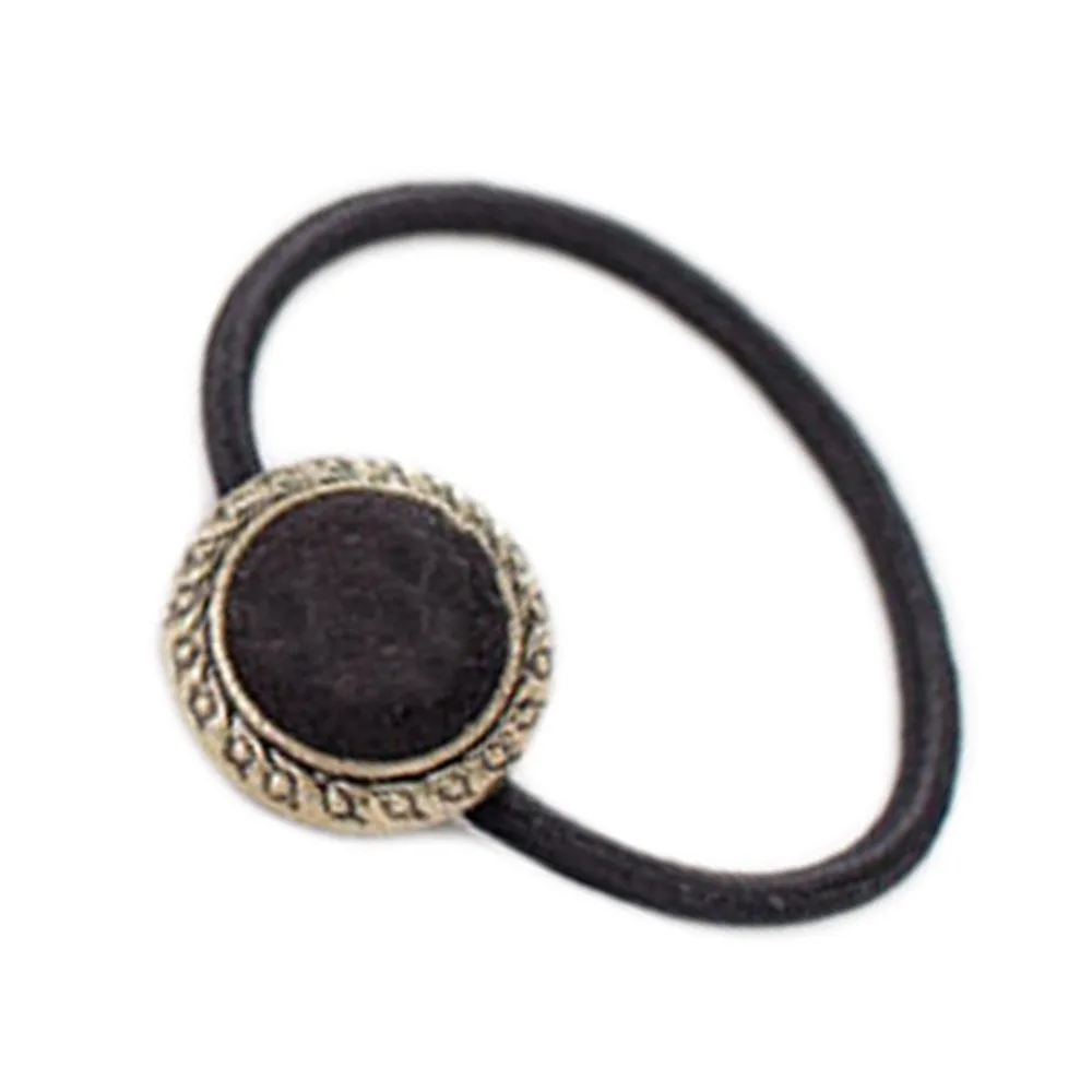1Pc 2019 Vintage Fabric Hair Accessories For Women Elastic Rubber Band Button Simple Hair Rope
1Pc 2019 Vintage Fabric Hair Accessories For Women Elastic Rubber Band Button Simple Hair Rope