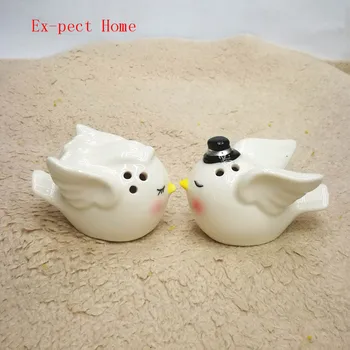 200pcs= 100 sets / party Bride Groom Angel Love Birds Salt and Pepper Wedding Greetings and Gits for Guest
200pcs= 100 sets / party Bride Groom Angel Love Birds Salt and Pepper Wedding Greetings and Gits for Guest