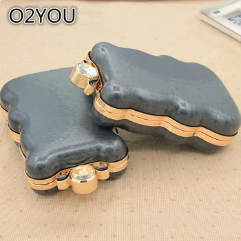 Gold Color With Black Plastic Box Size 19X13X5 CM With Crystal Clasp Metal Purse Frame Bag Handle Accssories Coin Purse Frame
Gold Color With Black Plastic Box Size 19X13X5 CM With Crystal Clasp Metal Purse Frame Bag Handle Accssories Coin Purse Frame