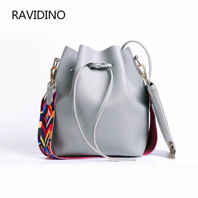 RAVIDINO fashion ladies bag with color strap bucket bag ladies shoulder bag brand designer ladies shoulder diagonal bag 26cm*28
RAVIDINO fashion ladies bag with color strap bucket bag ladies shoulder bag brand designer ladies shoulder diagonal bag 26cm*28