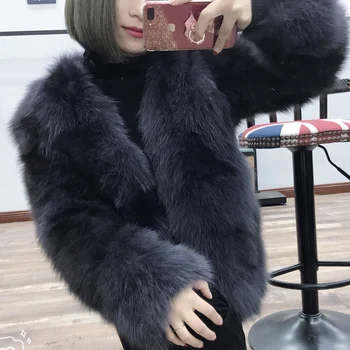 Whole skin natural fox fur coats outerwear women V neck full sleeve real fur jackets 2018 autumn winter collection
Whole skin natural fox fur coats outerwear women V neck full sleeve real fur jackets 2018 autumn winter collection