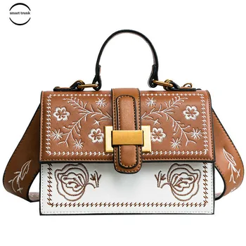 Fashion Embroidery Flower Small Square Package Wild Handbag Wide Lock Shoulder Strap Quality Female High Designer Messenger Bag
Fashion Embroidery Flower Small Square Package Wild Handbag Wide Lock Shoulder Strap Quality Female High Designer Messenger Bag
