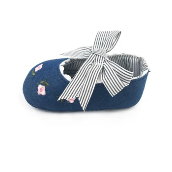 Striped Baby Toddler Shoes Autumn Children's Girls Shoes Baby Princess Embroidery Infant Shoes
Striped Baby Toddler Shoes Autumn Children's Girls Shoes Baby Princess Embroidery Infant Shoes