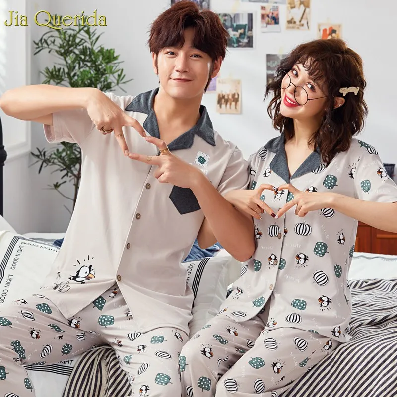 Men and Women Matching Pajamas 2019 New Spring Summer Pjs Cotton Lapel Cardigan Short Sleeves Long Pants 2pcs Pyjamas for Couple
Men and Women Matching Pajamas 2019 New Spring Summer Pjs Cotton Lapel Cardigan Short Sleeves Long Pants 2pcs Pyjamas for Couple