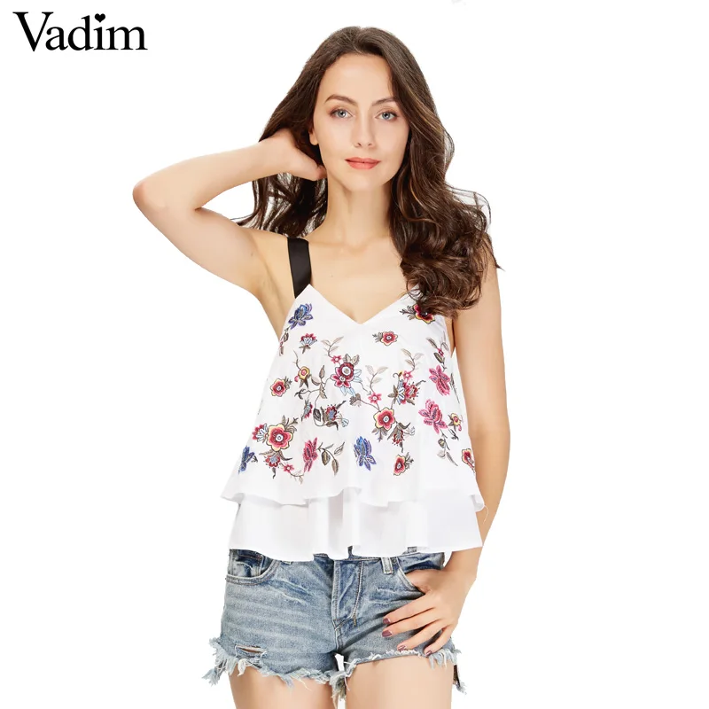 Vadim women sexy V neck floral embroidery crop top camis sleeveless backless shirts ladies summer casual cute tops blouses WT458
Vadim women sexy V neck floral embroidery crop top camis sleeveless backless shirts ladies summer casual cute tops blouses WT458